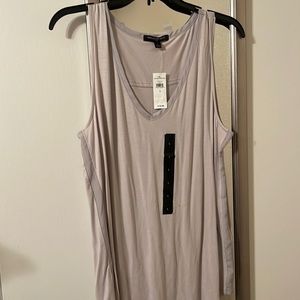 Gray top woman’s Banana Republic